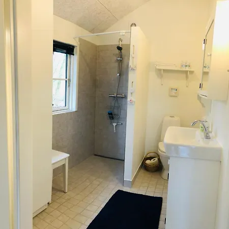 Laerkelill 3* Skovlund